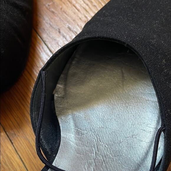 Vintage 2” Stuart Weitzman Black Heels with d'Orsay Style - Picture 8 of 8